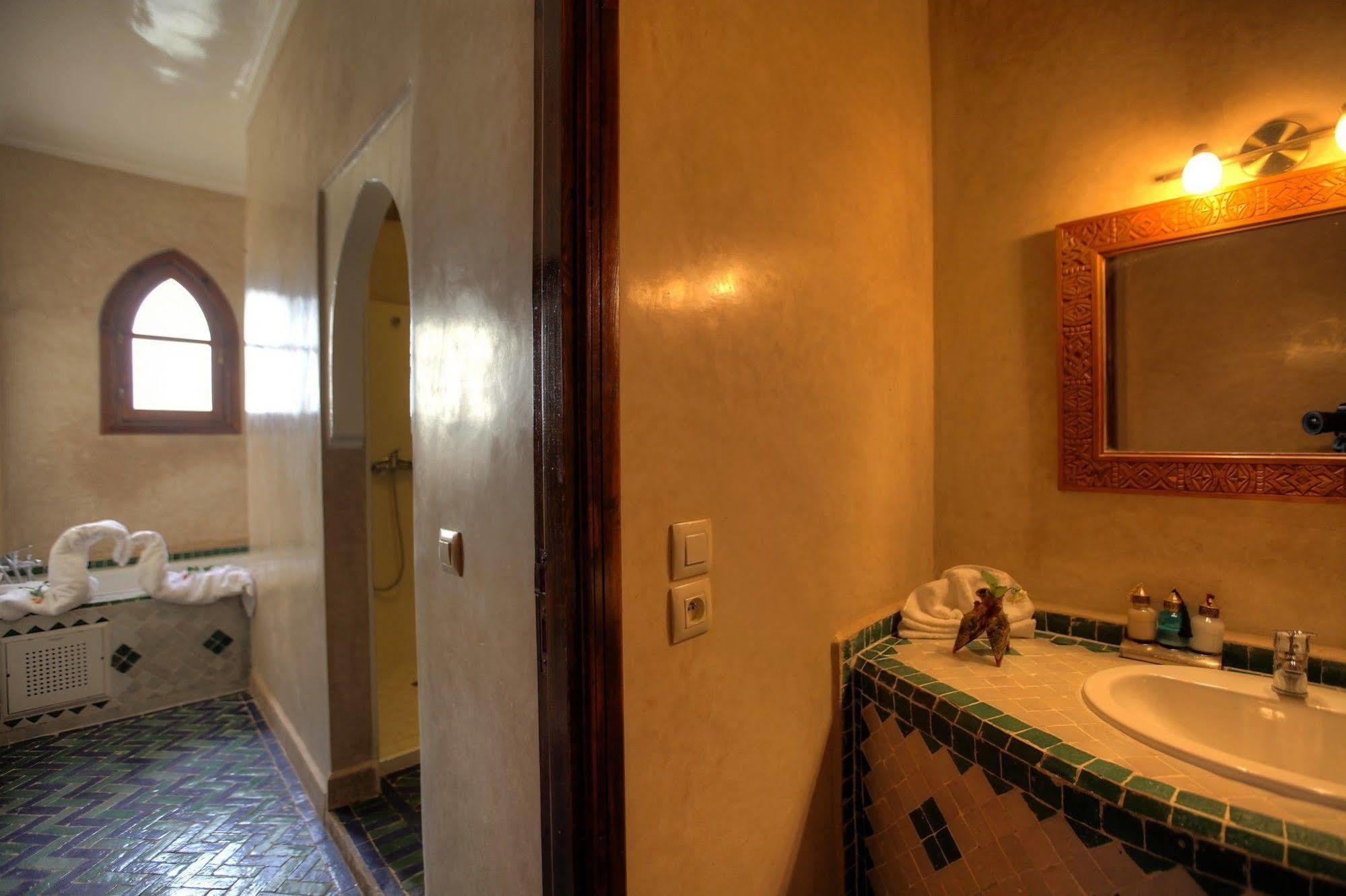 Villa Dar Mya Palmiers Marrakesh Extérieur photo